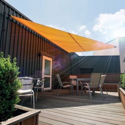 Sonnensegel mit Hauanbindung