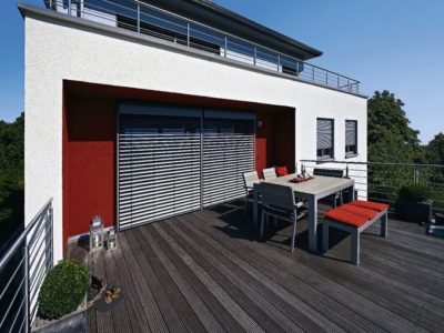 Freitragende Außenjalousie Freitragende Außenjalousie