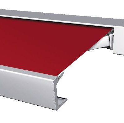 Markise mit eckigen Kasten Markise mit eckigen Kasten